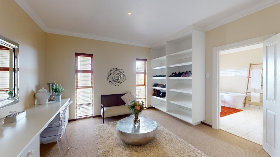6 Bedroom Property for Sale in Walmer Heights Eastern Cape